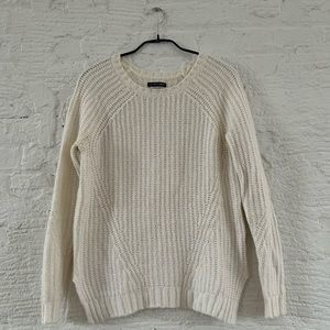 American Eagle Outfitters White Knit Crew Sweater